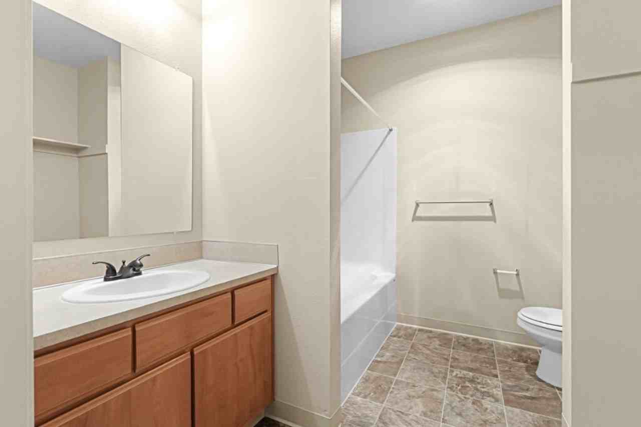 Baxter Ridge Apartments - Photo 3 of 10