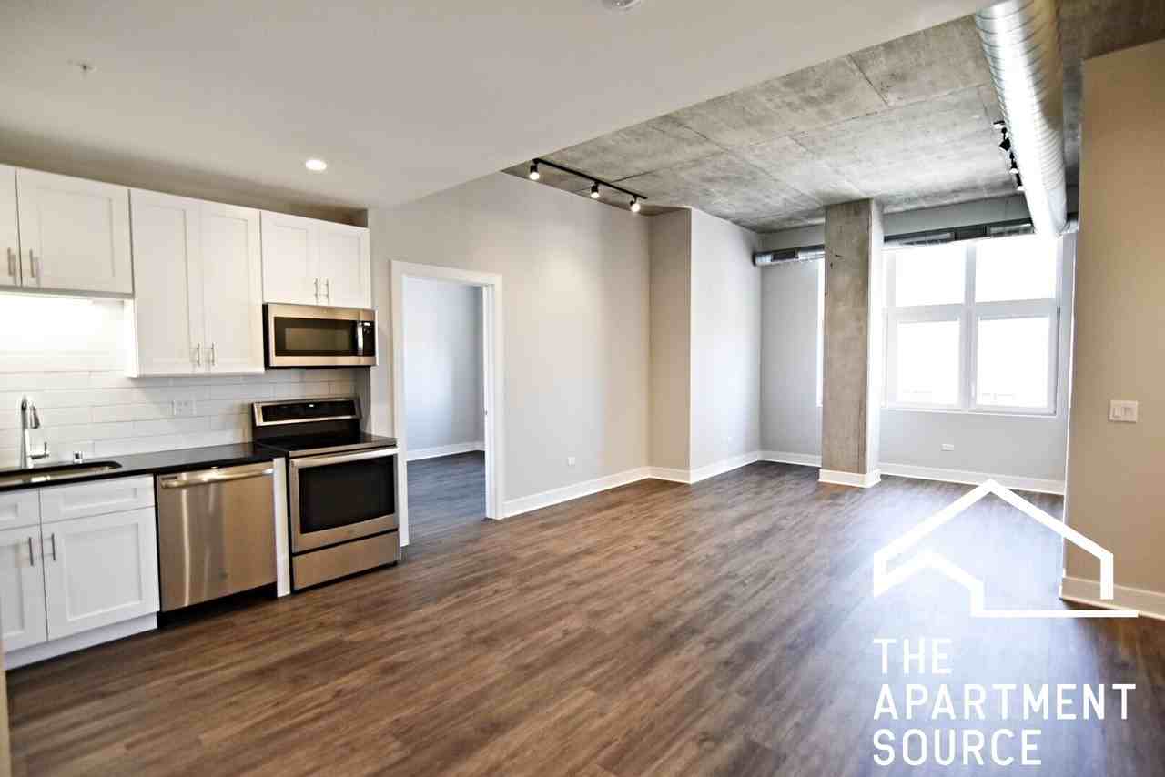 3833 N Broadway St #310 - Photo 2 of 16