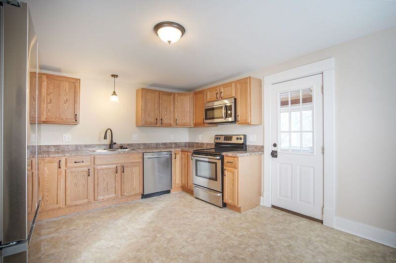43 Ley St #2 - Photo 3 of 15