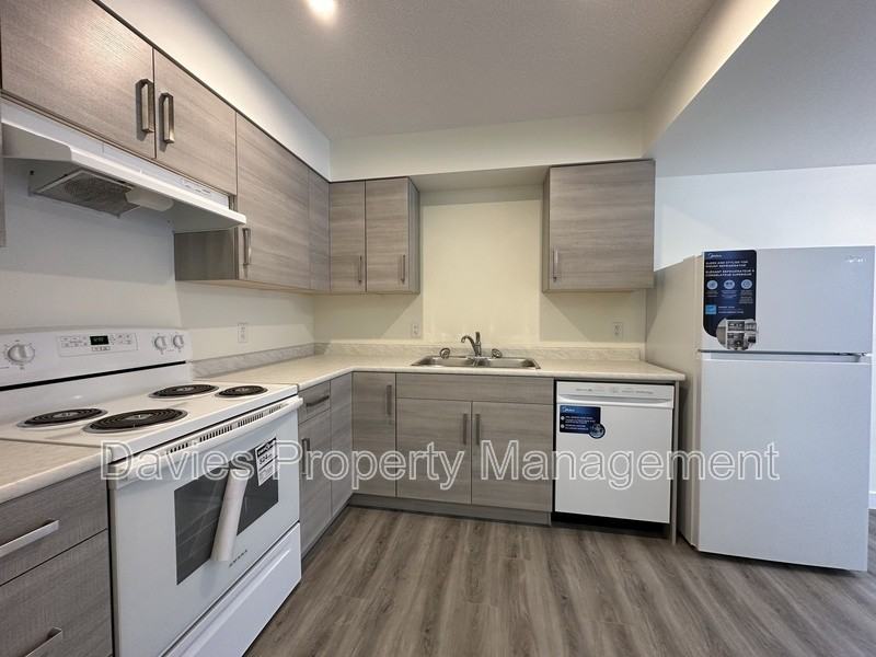 11903 93 St Nw #BS - Photo 4 of 10