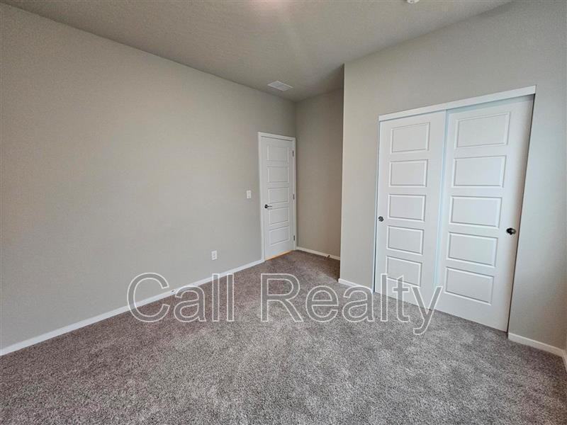 3236 N Mckinnon Rd - Photo 3 of 22