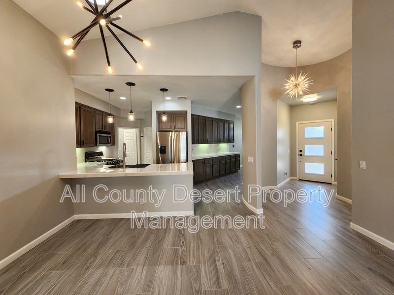 80216 Jasper Park Ave - Photo 3 of 23