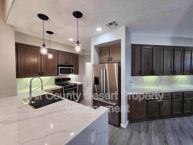 80216 Jasper Park Ave - Photo 5 of 23