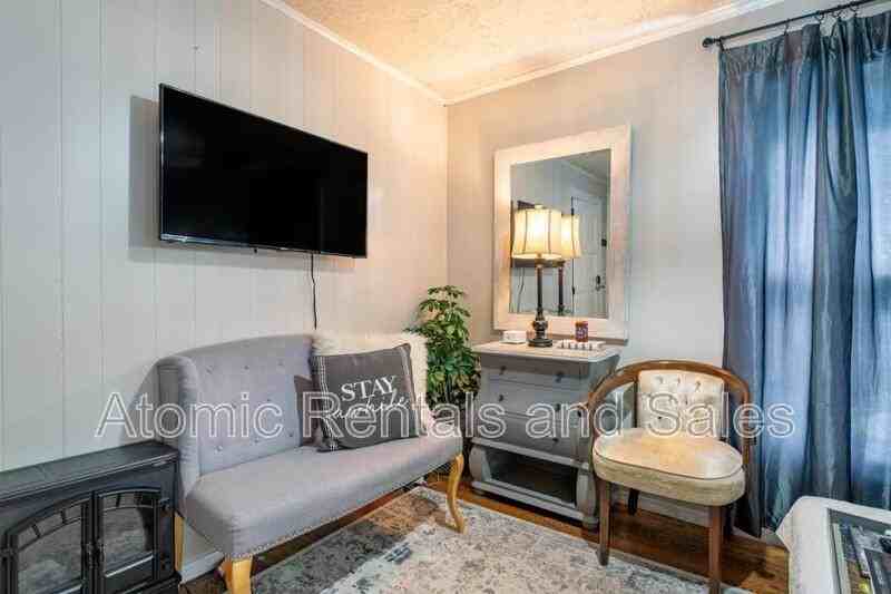 714 E Jefferson St - Photo 6 of 13