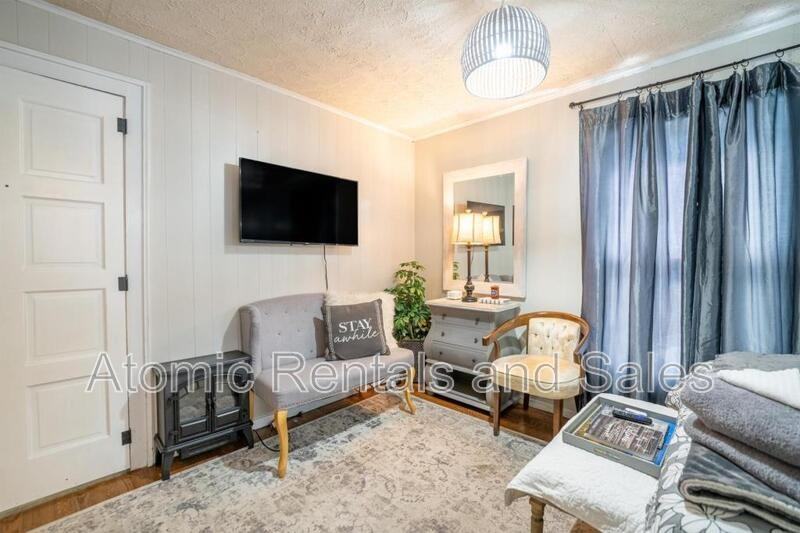 714 E Jefferson St - Photo 7 of 13