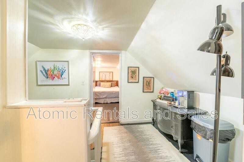 714 E Jefferson St - Photo 2 of 22