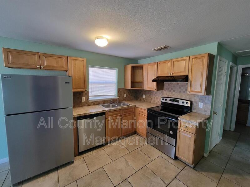 2320 Sw Fort King St - Photo 2 of 7