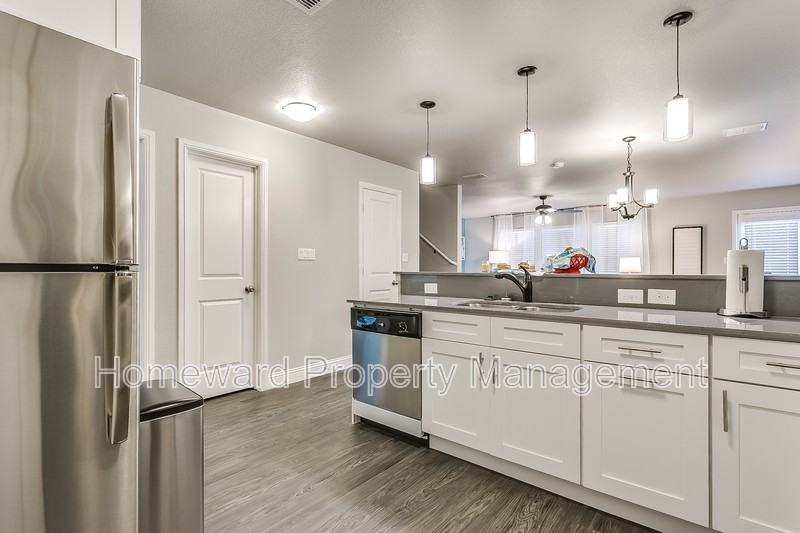 3900 Huntington Dr ##Tx - Photo 7 of 24