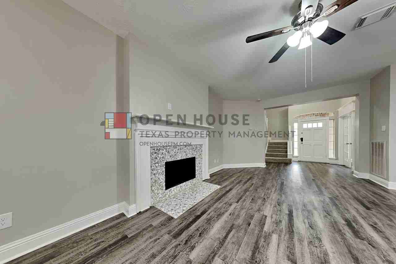 6611 Emerald Ash Ct - Photo 3 of 24