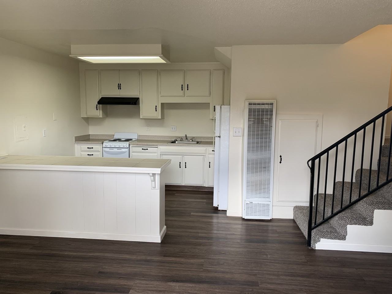 145 E 12Th St - Photo 5 of 18