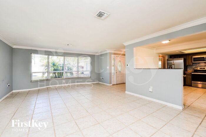 1458 Woodwind Ct - Photo 3 of 15