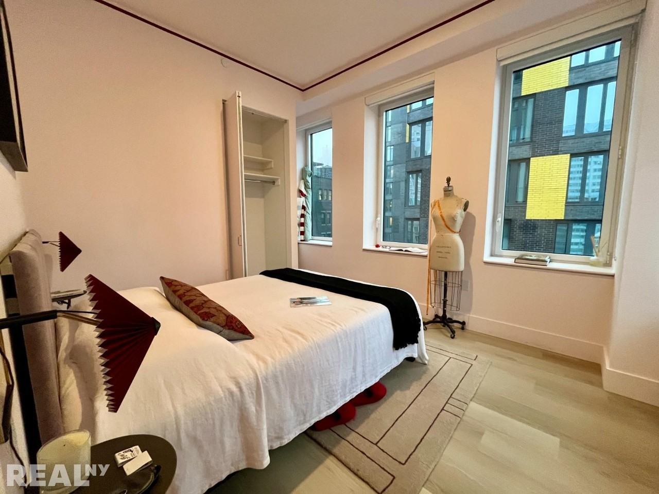 Broad St #2401 - Photo 4 of 10