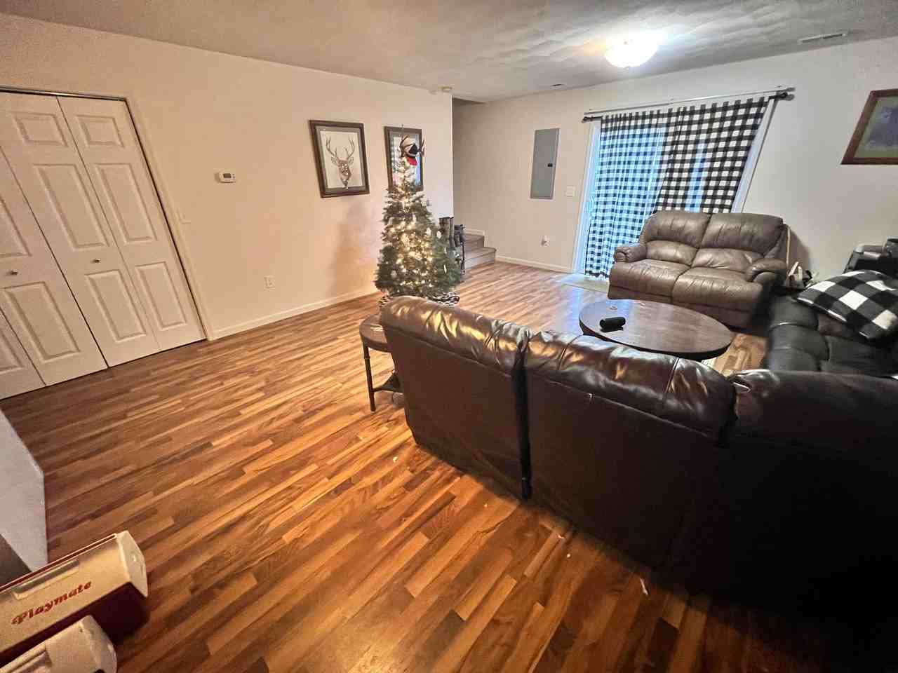 504 Clement St - Photo 3 of 14