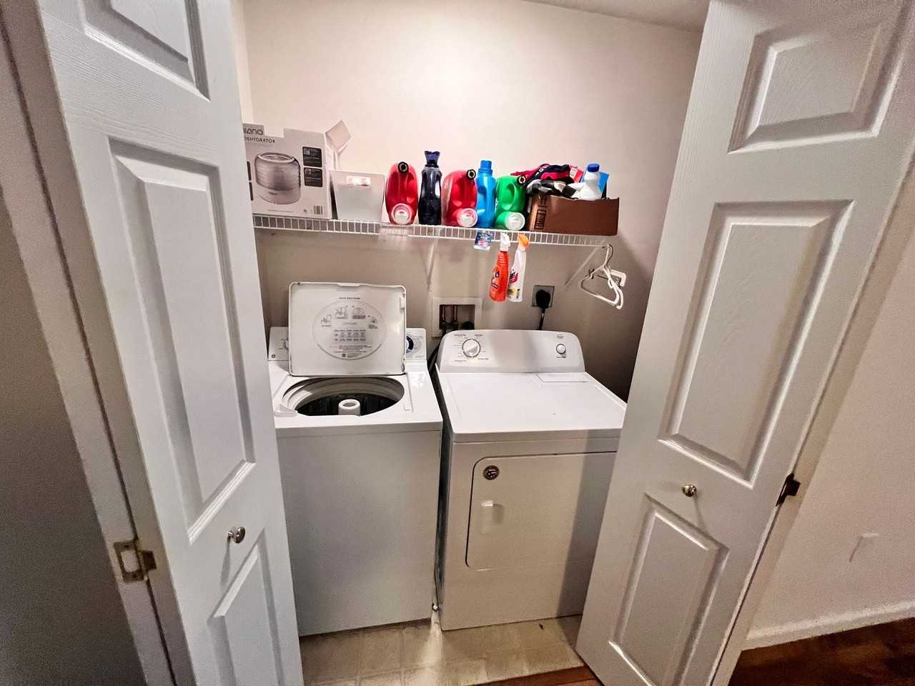 504 Clement St - Photo 4 of 14