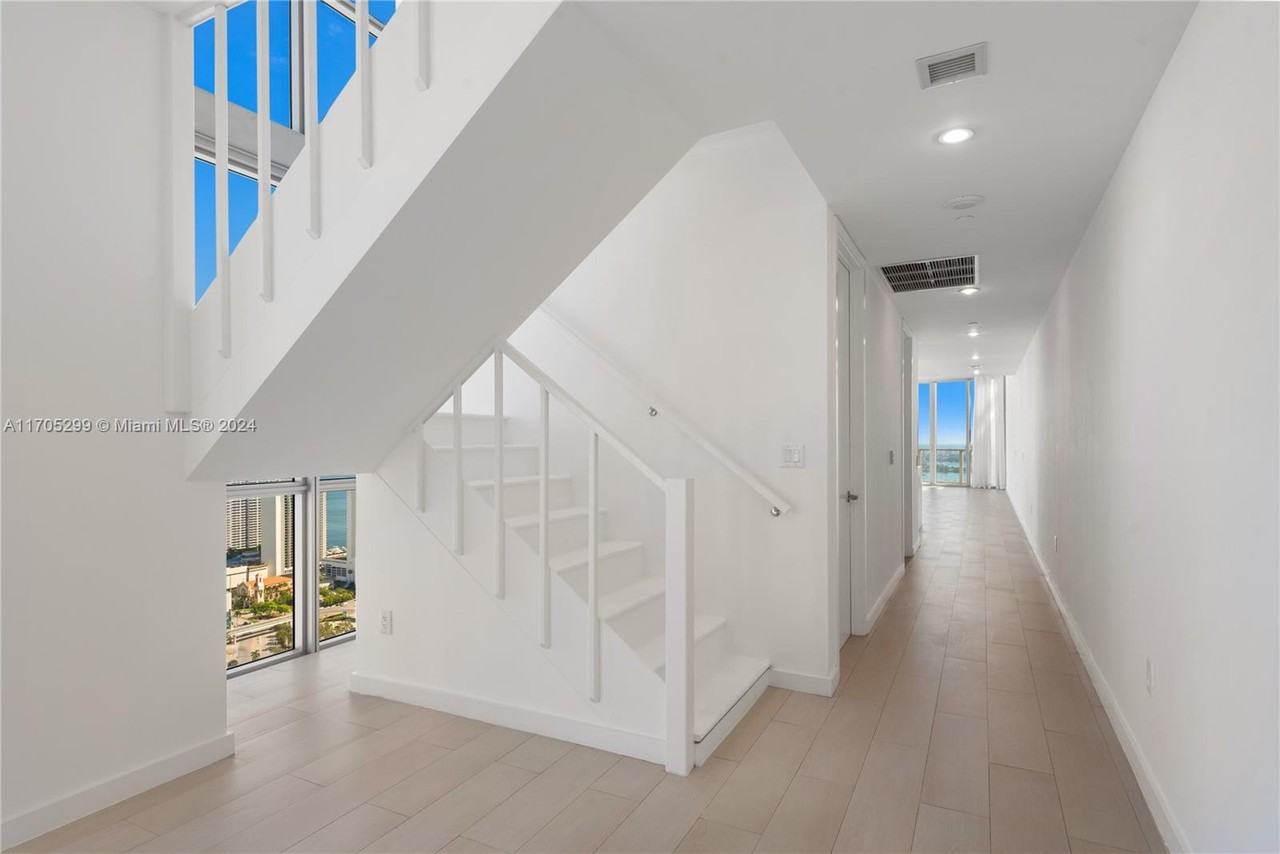 NE 14th St & Biscayne Blvd - Photo 7 of 24