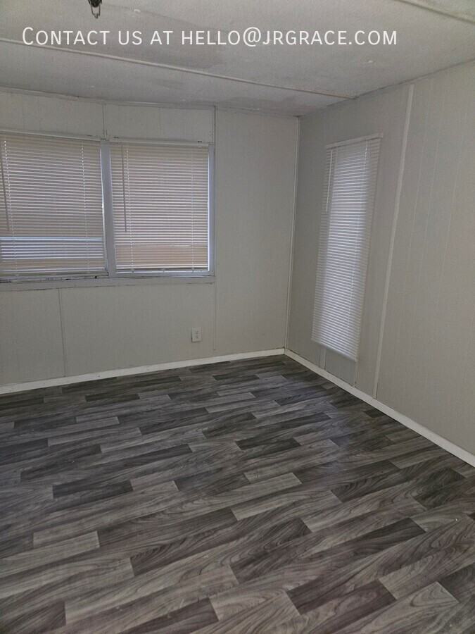 106 S Archer St - Photo 3 of 12