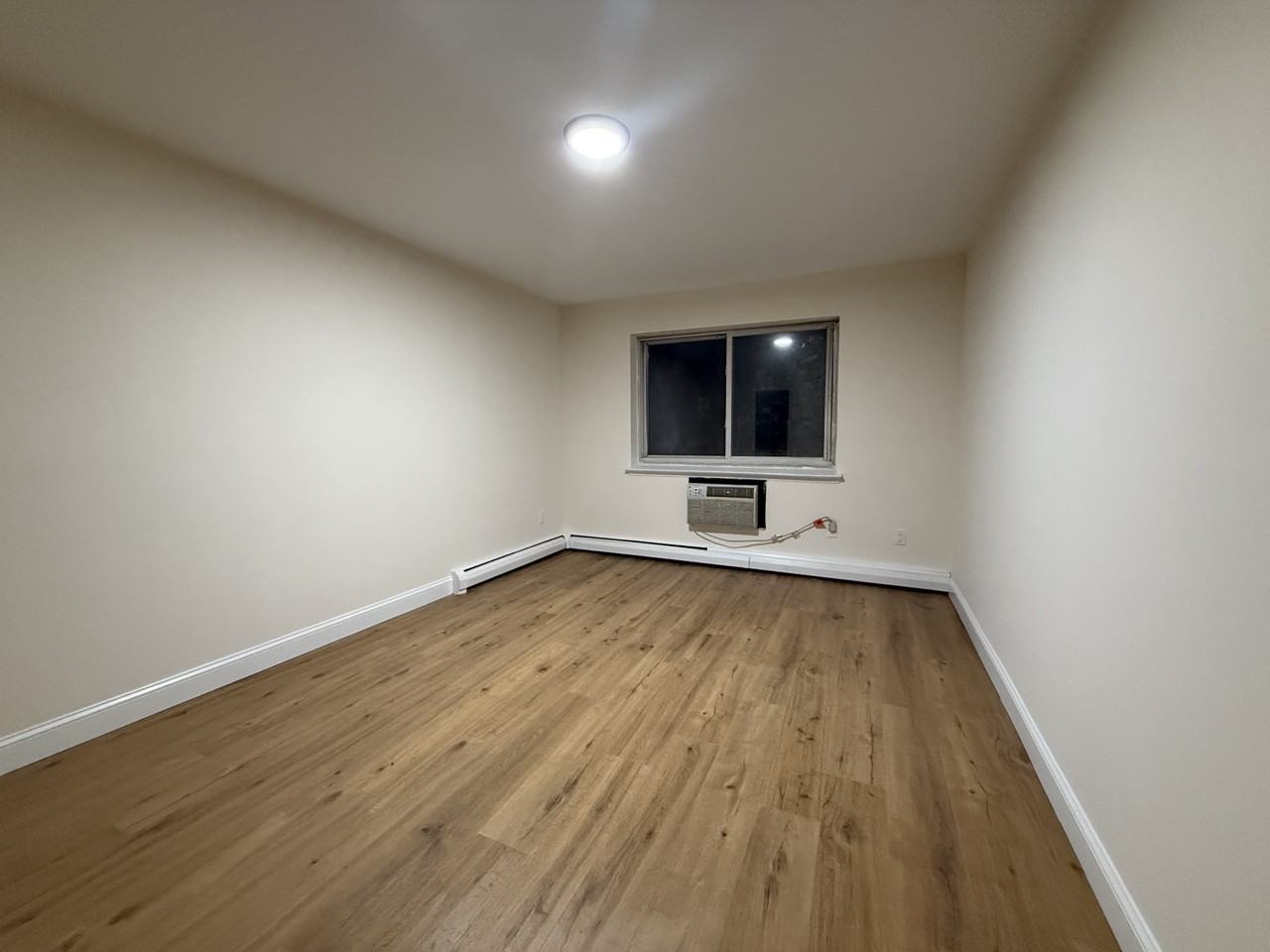 Mulford Ave - Photo 7 of 18