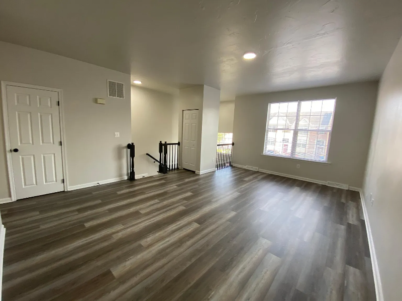 1285 Wanda Dr - Photo 2 of 11