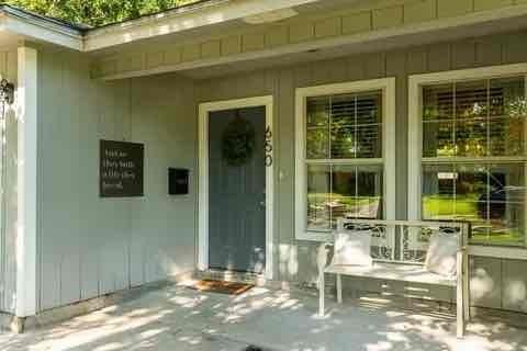 650 Callaway Dr - Photo 2 of 18