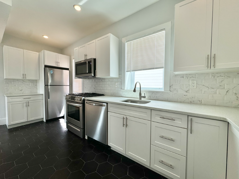 301 Hancock St #2 - Photo 2 of 12