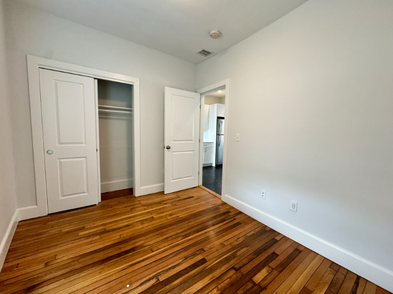 301 Hancock St #2 - Photo 4 of 12