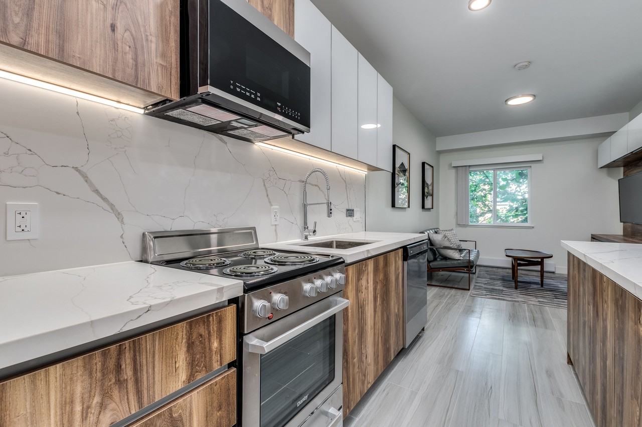 Eterno - 1168 Pendrell - Photo 4 of 50