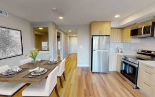 featured image of 408 Columbia St E