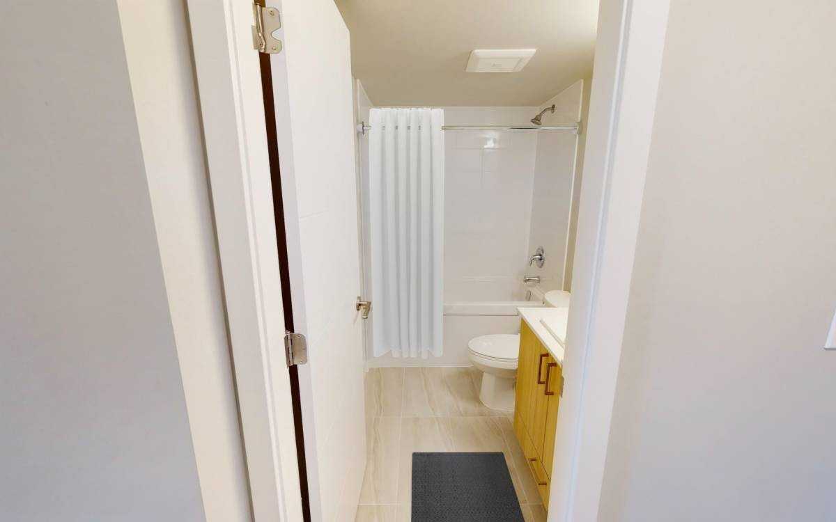 Premiere - Photo 7 of 50