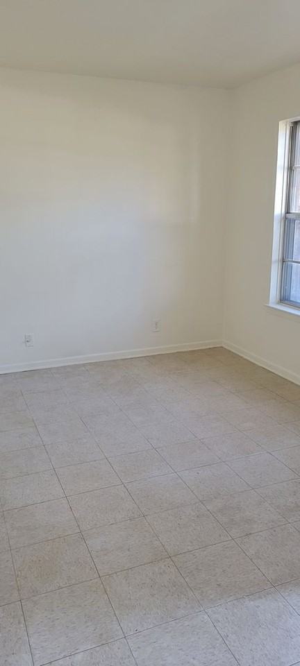 1612 Arkansas Avenue - Photo 3 of 11