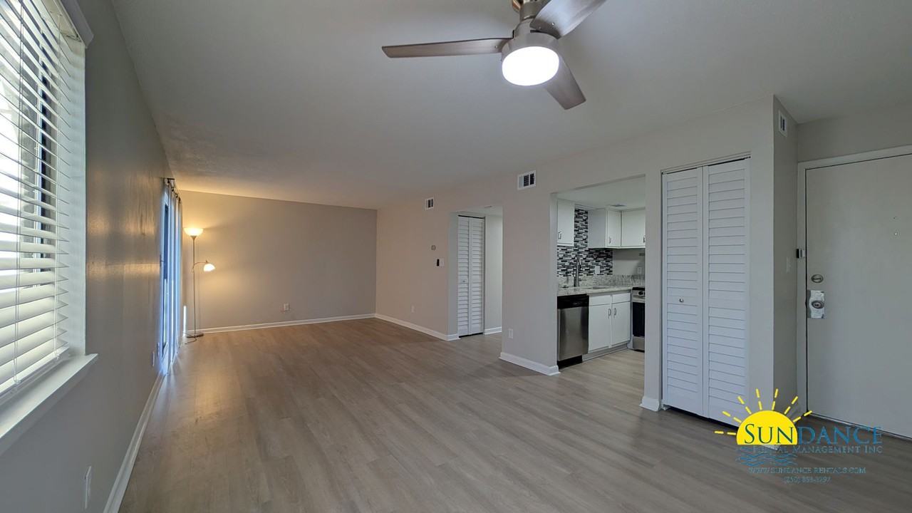 308 Miracle Strip Pkwy Sw - Photo 3 of 26