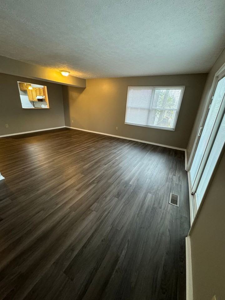 1310 S MADISON STREET - Photo 3 of 25