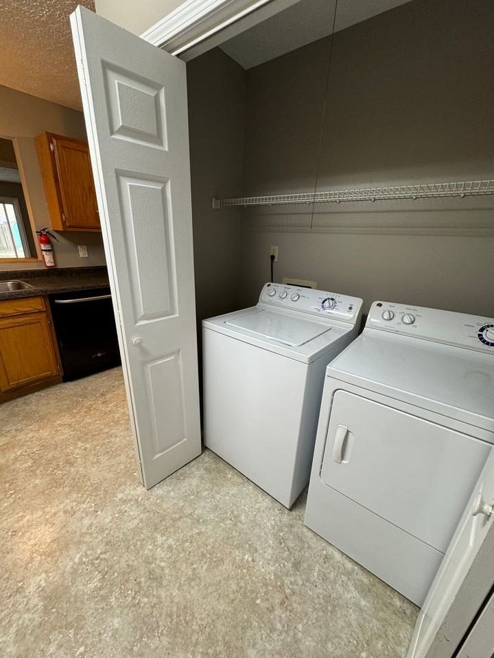 1310 S MADISON STREET - Photo 5 of 25