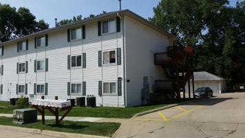 featured image of 3017 3017 - 3037 Viking Drive