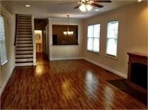 142 Little St Se - Photo 2 of 8