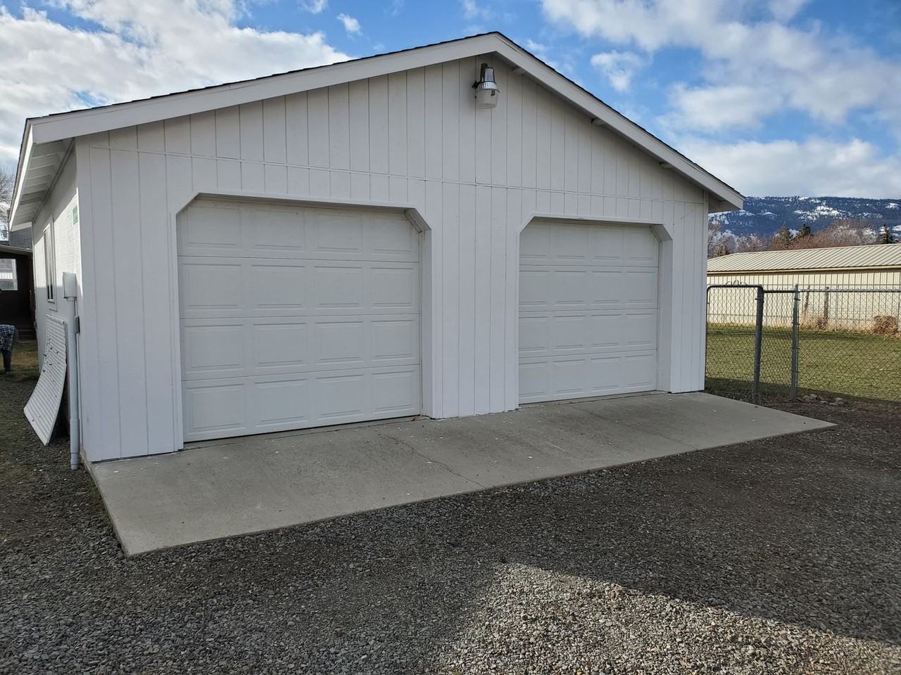 1240 N 2nd St - Photo 2 of 24