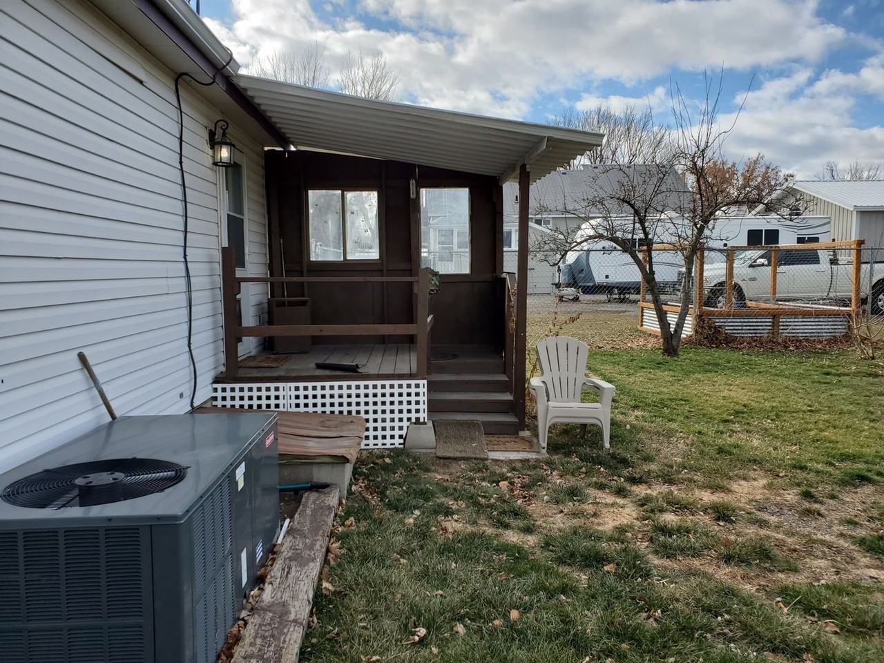 1240 N 2nd St - Photo 3 of 24