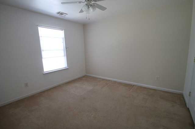 117 Crystal Springs Ct - Photo 7 of 9