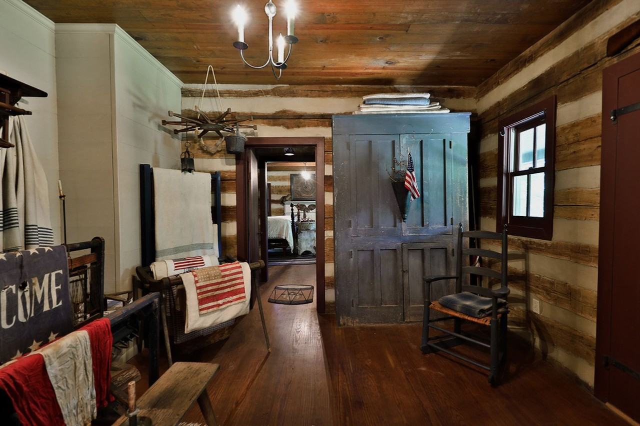 219 Melody Dr - Photo 7 of 27