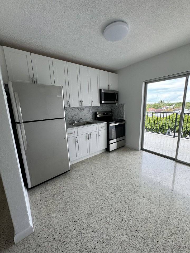 2461 Coral Way #1 - Photo 3 of 6