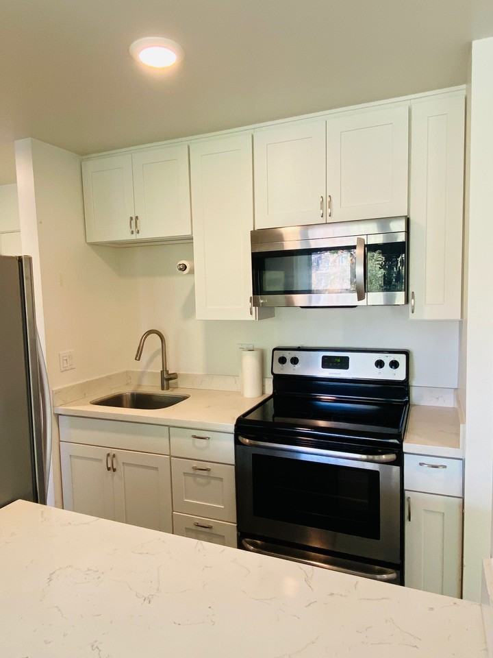 6201 Lake Washington Blvd Ne #307 - Photo 3 of 24