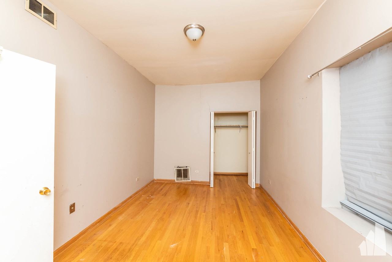 1335 N Wolcott Ave #1F - Photo 6 of 9
