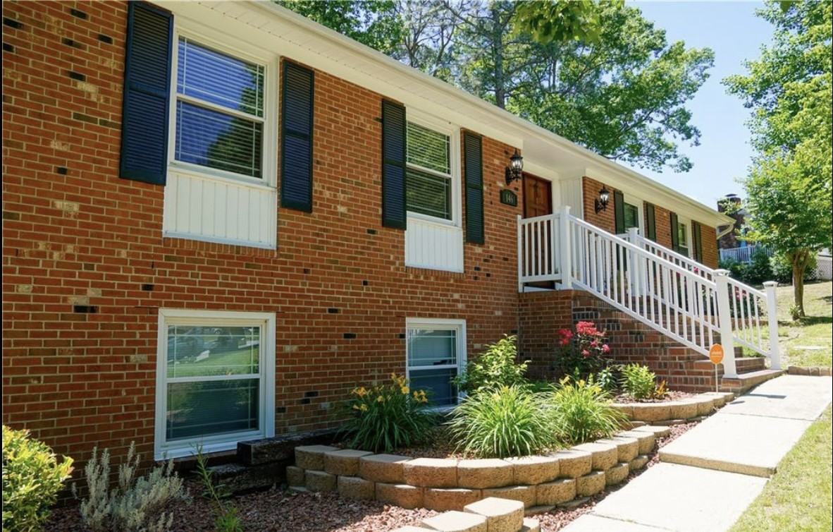 146 Lofton Dr #1ROOM2 - Photo 2 of 15