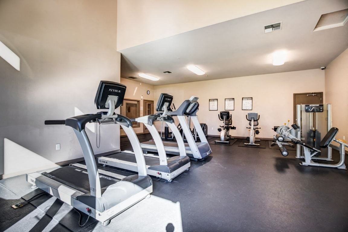 Creston Point - Photo 7 of 20