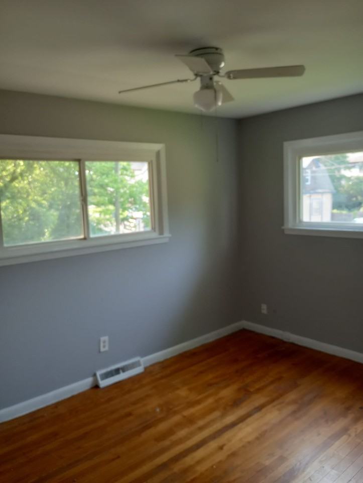 1440 Beech Ave - Photo 4 of 14