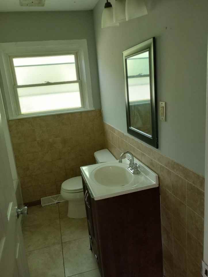 1440 Beech Ave - Photo 6 of 14
