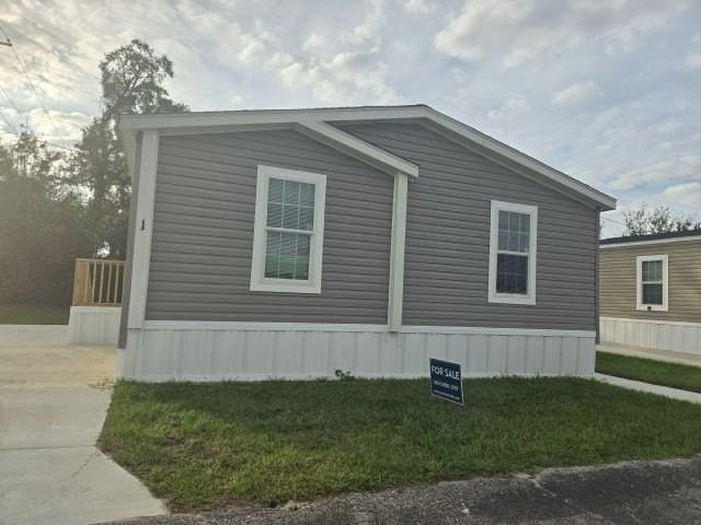 1 Stebbins Dr #1 - Photo 3 of 8