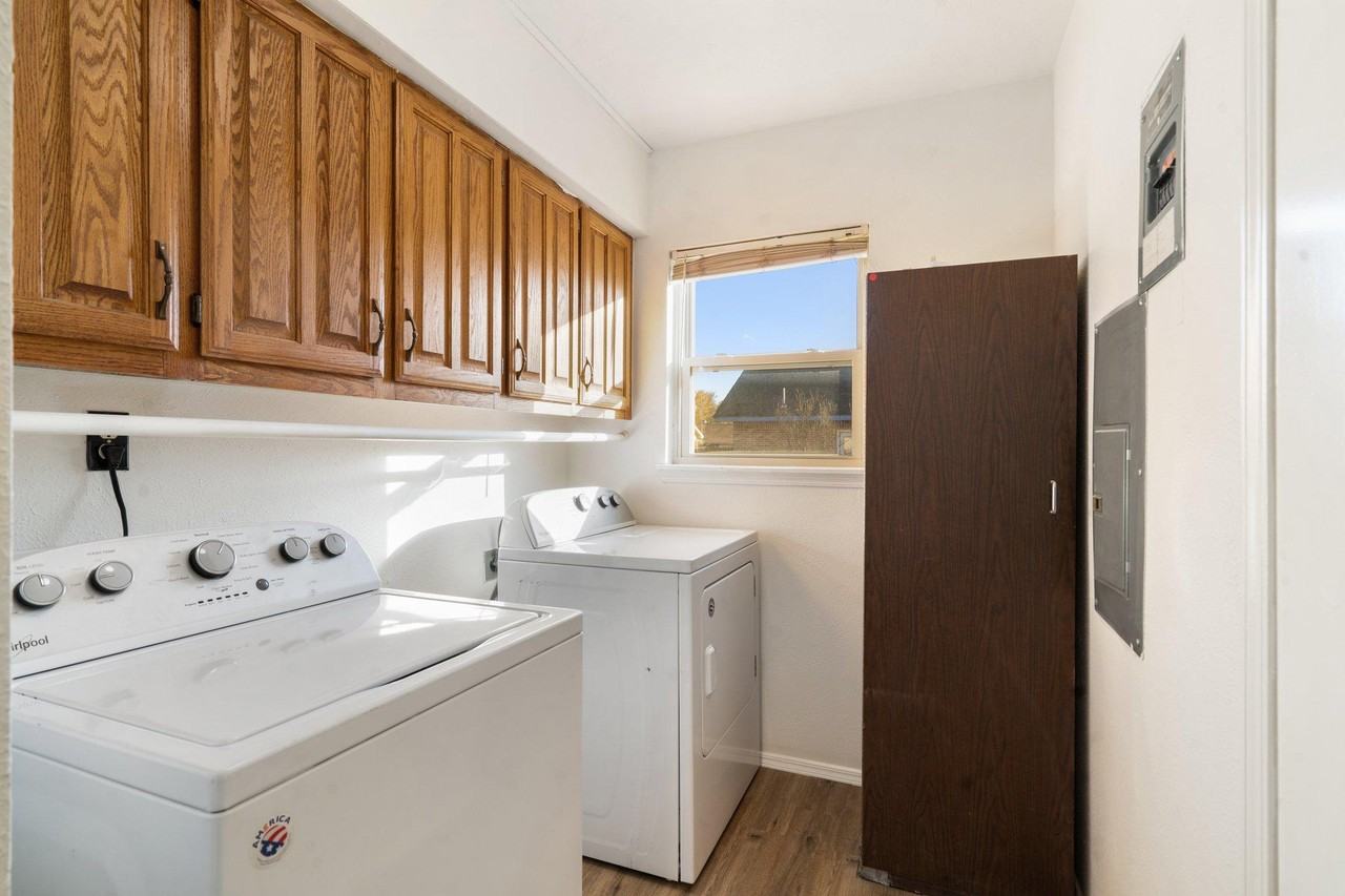 Bandera Dr - Photo 3 of 10