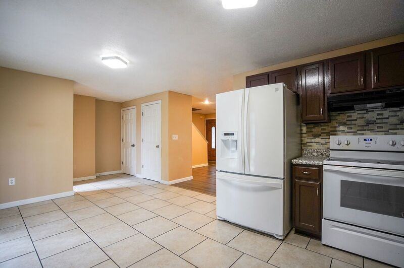147 Mckinstry Ave - Photo 3 of 45
