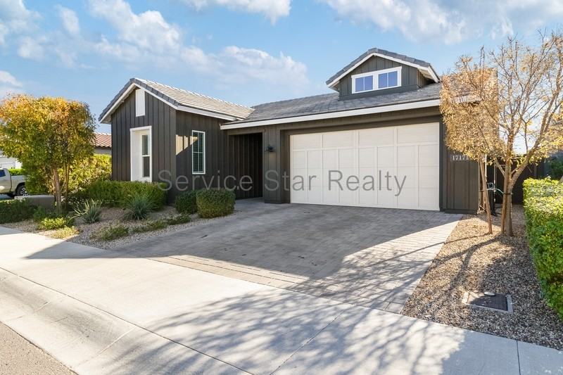 17171 W Thousand Oaks St - Photo 2 of 35