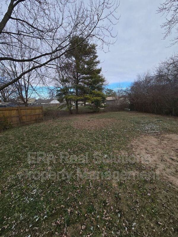 4014 Millstone Rd - Photo 2 of 20